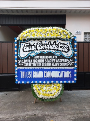 Papan Bunga Duka di Karang Joang